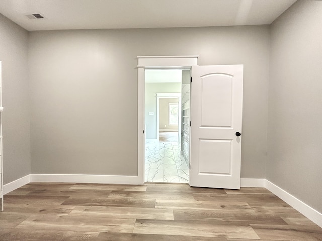 108 Patriot Dr, Science Hill, KY 42553 - spare room featuring wood finished floors and baseboards
