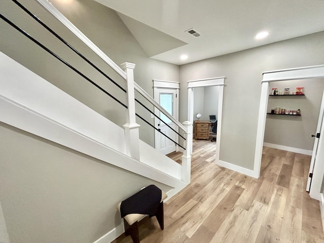108 Patriot Dr, Science Hill, KY 42553 - stairway featuring wood finished floors, recessed lighting, and baseboards
