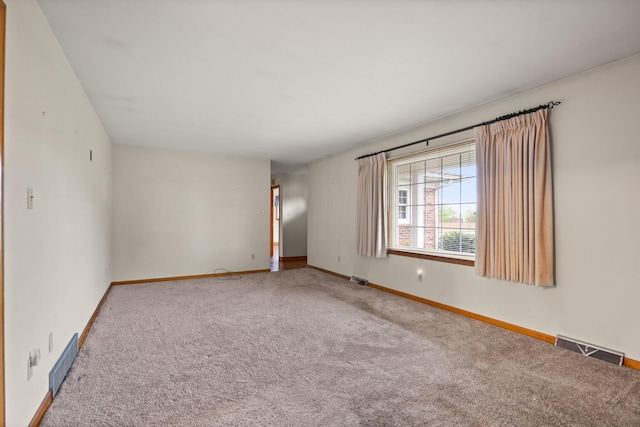 136 Pin Oak Dr, Lancaster, KY 40444 - carpeted empty room featuring visible vents and baseboards