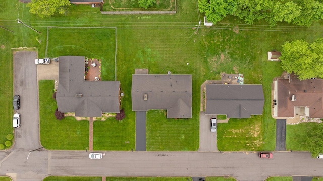 136 Pin Oak Dr, Lancaster, KY 40444 - bird's eye view featuring a residential view