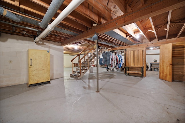 136 Pin Oak Dr, Lancaster, KY 40444 - unfinished basement featuring stairway