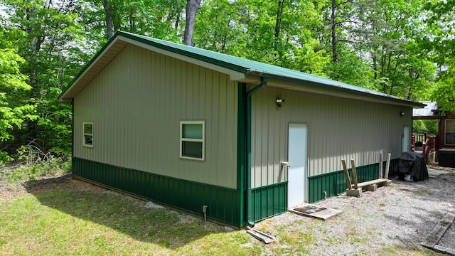 view of side of property