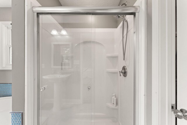 7314 Blue Level Rd, Rockfield, KY 42274 - bathroom with a shower stall
