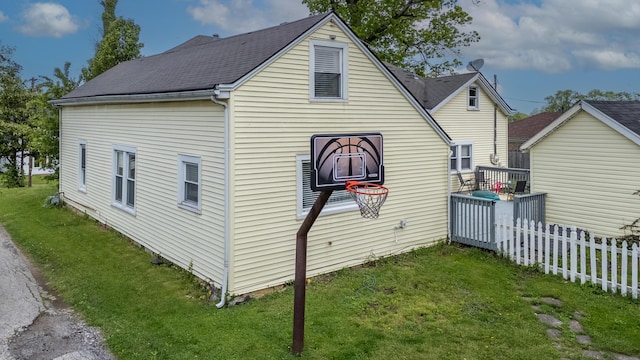 363 S Main St, Winchester, KY 40391 - view of side of home featuring a lawn and fence