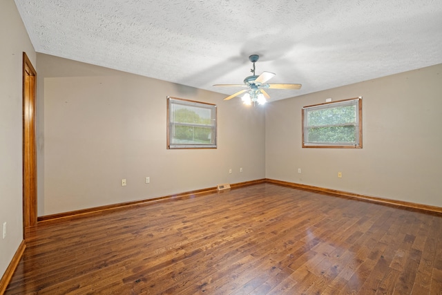 140 Adams Ln, Richmond, KY 40475 - unfurnished room featuring a textured ceiling, hardwood / wood-style flooring, ceiling fan, and baseboards