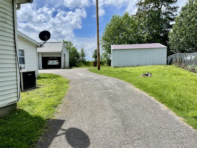 130 Branch Rd, Monticello, KY 42633 - view of street featuring aphalt driveway