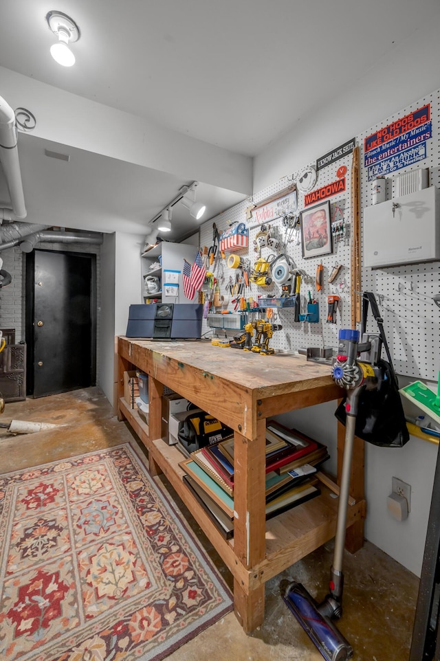 101 Idle Hour Dr Unit 1, Lexington, KY 40502 - bar area with a workshop area and unfinished concrete floors