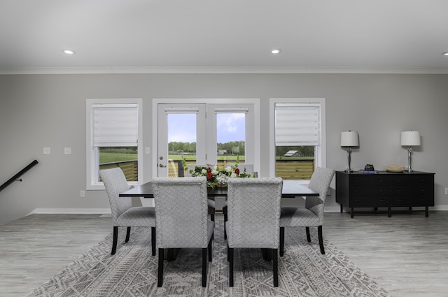 101 Creek Ridge Dr, Nicholasville, KY 40356 - dining space with crown molding, wood finished floors, baseboards, and recessed lighting