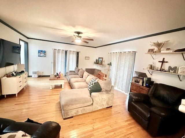 80 Jackson Rd, Somerset, KY 42503 - living area featuring ceiling fan, light wood-type flooring, and ornamental molding