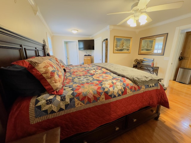 100 Dillon Ct, Berea, KY 40403 - bedroom with crown molding, ceiling fan, and wood finished floors