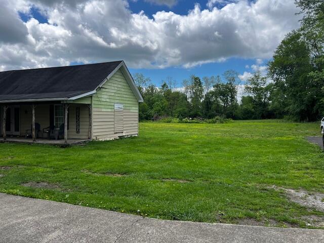 130 Trisler Ln, Junction City, KY 40440 - view of yard with a patio