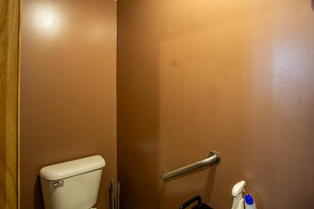 787 Wise Owl Rd, Keavy, KY 40737 - bathroom featuring toilet