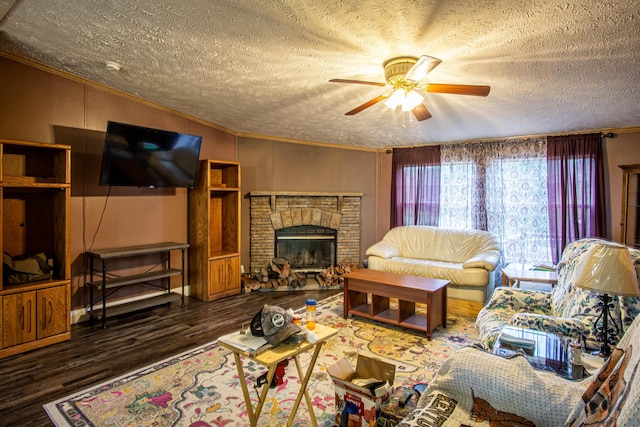 787 Wise Owl Rd, Keavy, KY 40737 - living area featuring a textured ceiling, a ceiling fan, and wood finished floors