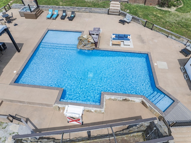 129 Adams Ln, Richmond, KY 40475 - community pool with a patio area, fence, and an outdoor living space