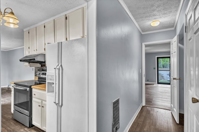 324 Circle Dr, Morehead, KY 40351 - kitchen with stainless steel electric stove, white fridge with ice dispenser, a textured ceiling, under cabinet range hood, and dark wood finished floors