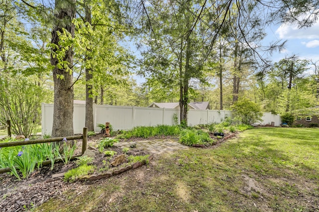 324 Circle Dr, Morehead, KY 40351 - view of yard