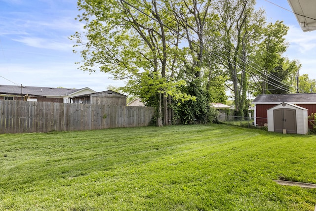 340 Wise Dr, Wilmore, KY 40390 - view of yard featuring a storage shed and an outbuilding