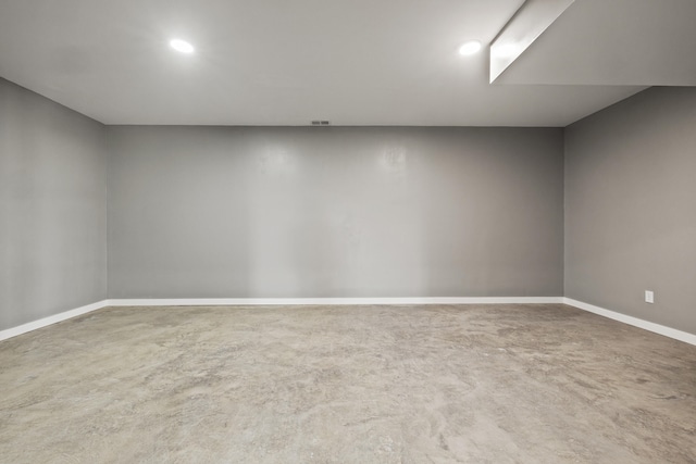 324 Hays Mays Rd, Perryville, KY 40468 - finished basement featuring baseboards and recessed lighting