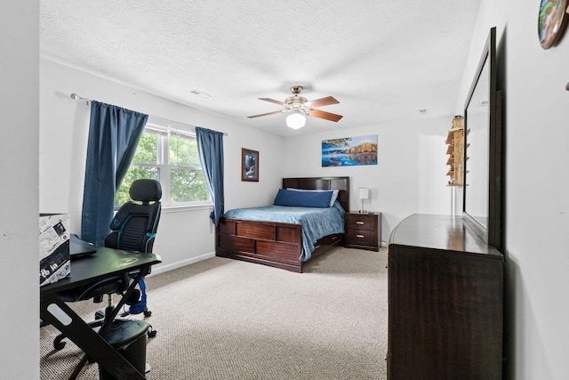 129 Bay Hill Dr, Winchester, KY 40391 - carpeted bedroom featuring baseboards, a ceiling fan, and a textured ceiling