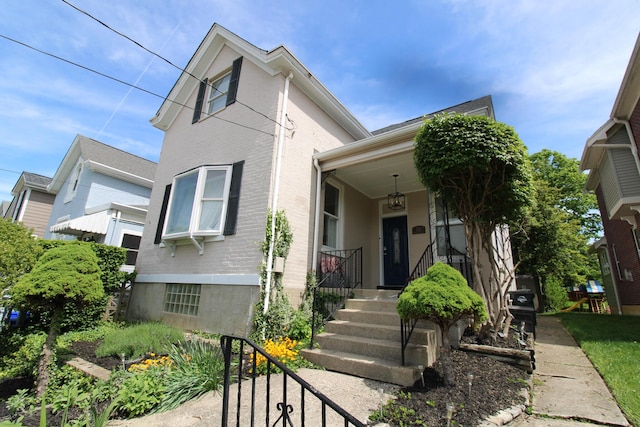 50 Sterling Ave, Fort Thomas, KY 41075 - traditional home with a porch