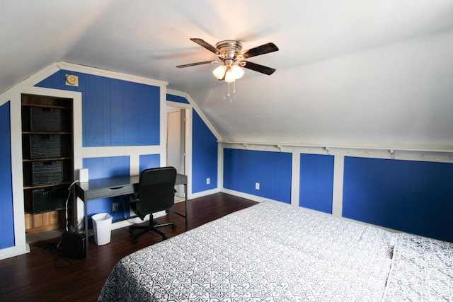 50 Sterling Ave, Fort Thomas, KY 41075 - bedroom with vaulted ceiling, wood finished floors, baseboards, and a ceiling fan