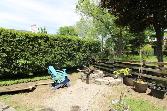 50 Sterling Ave, Fort Thomas, KY 41075 - view of yard featuring an outdoor fire pit and fence