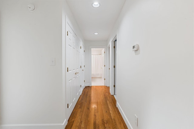 303 Patchen Dr, Lexington, KY 40517 - corridor featuring baseboards, wood finished floors, and recessed lighting