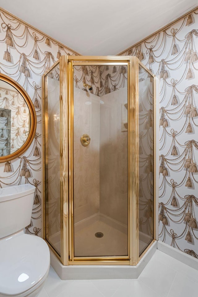 303 Patchen Dr, Lexington, KY 40517 - bathroom with a shower stall and toilet