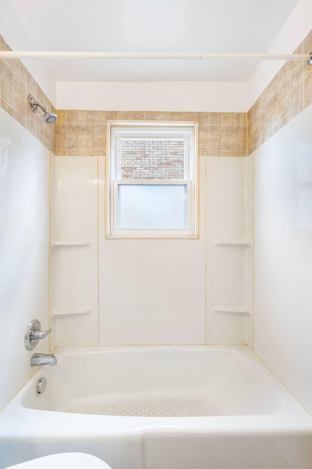 1517 Steadmantown Ln, Frankfort, KY 40601 - bathroom featuring washtub / shower combination