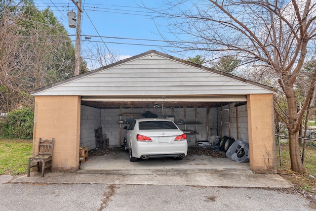 1517 Steadmantown Ln, Frankfort, KY 40601 - view of parking / parking lot with a detached garage and fence