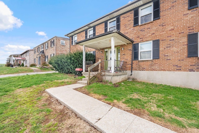 1517 Steadmantown Ln, Frankfort, KY 40601 - multi unit property with brick siding, a front lawn, and a residential view
