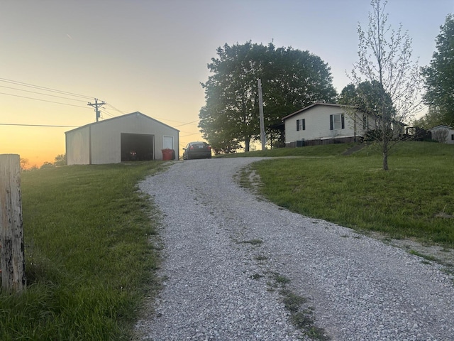 7410 Bald Knob Rd, Frankfort, KY 40601 - view of dirt / gravel driveway featuring a pole building