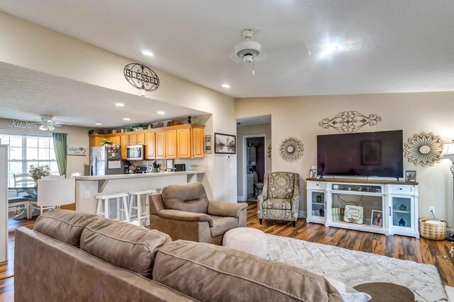 129 General Cleburne Dr, Richmond, KY 40475 - living room featuring a ceiling fan, dark wood-style flooring, vaulted ceiling, and recessed lighting