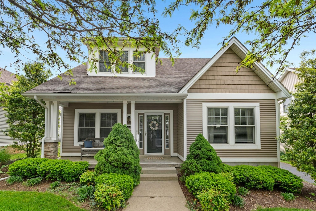 136 Towne Square Park, Lexington, KY 40511 - view of front facade featuring covered porch and roof with shingles