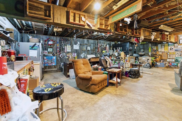 429 Old Danville Rd, Lancaster, KY 40444 - unfinished below grade area with a workshop area