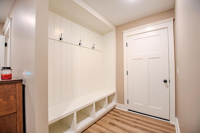 63 Liam Way, Paint Lick, KY 40461 - mudroom with light wood-style floors