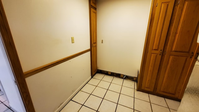 118 Timber Ln, Morehead, KY 40351 - corridor with light tile patterned floors and baseboards