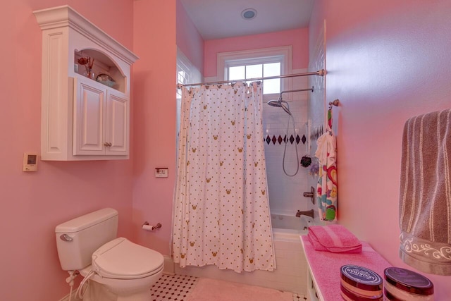 150 Old Woods Dr, Nicholasville, KY 40356 - full bathroom with toilet, shower / tub combo with curtain, tile patterned flooring, and baseboards