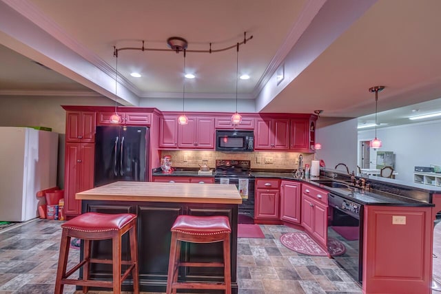 150 Old Woods Dr, Nicholasville, KY 40356 - kitchen featuring black appliances, a sink, a center island, decorative backsplash, and crown molding
