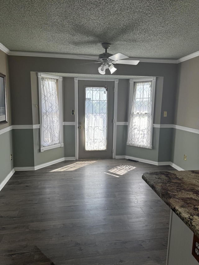 400 Natures Pointe Dr, Somerset, KY 42503 - foyer entrance featuring a textured ceiling, a ceiling fan, healthy amount of natural light, dark wood-style flooring, and crown molding