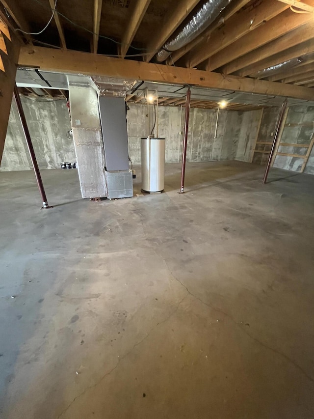 361 Puncheon Camp Rd, Russell Springs, KY 42642 - unfinished below grade area featuring gas water heater and heating unit