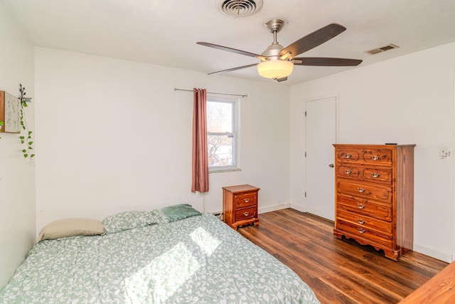 1102 Iroquois Dr, Mt Sterling, KY 40353 - bedroom featuring wood finished floors, baseboards, and ceiling fan