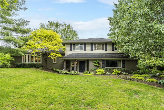 2052 Von List Way, Lexington, KY 40502 - view of front of home with a front yard