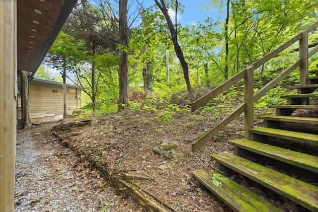 571 Whitlock Rd, Richmond, KY 40475 - view of yard with stairway