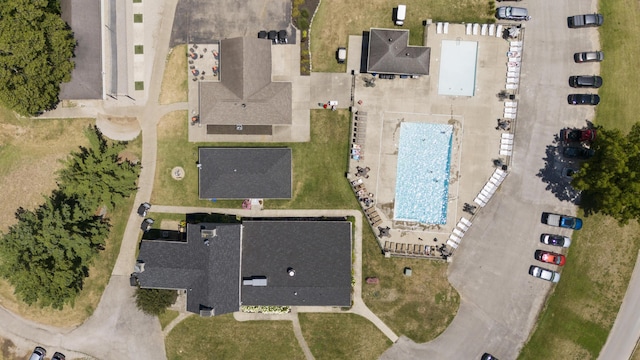 aerial view of property and surrounding area
