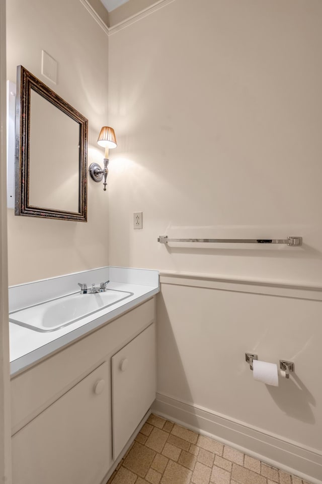 1373 Delong Cir, Lexington, KY 40515 - bathroom with baseboards and vanity