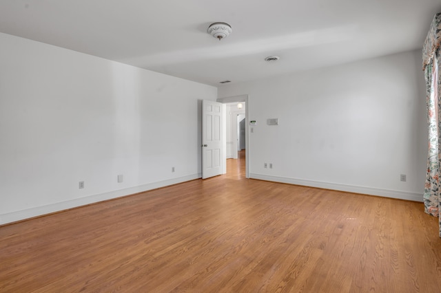 1373 Delong Cir, Lexington, KY 40515 - empty room with light wood-style flooring and baseboards