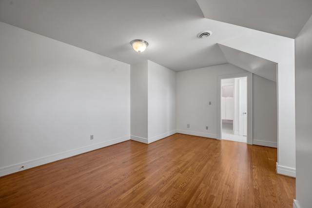 1373 Delong Cir, Lexington, KY 40515 - bonus room featuring wood finished floors, lofted ceiling, and baseboards