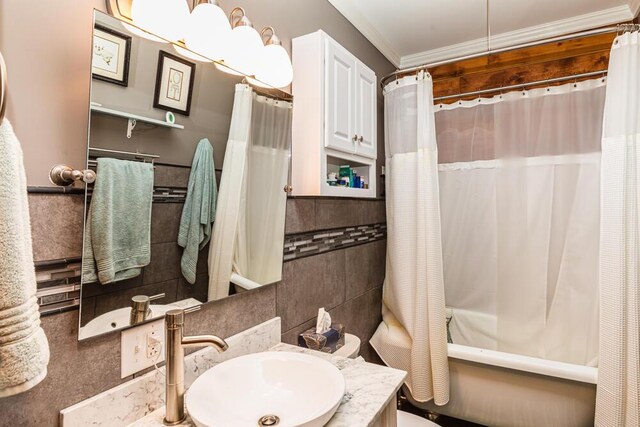 1220 Fox Wood Rd, Frankfort, KY 40601 - bathroom featuring tile walls, vanity, shower / tub combo with curtain, and ornamental molding
