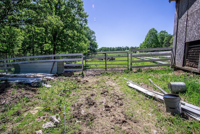 227 Callihan Rd, East Bernstadt, KY 40729 - view of yard featuring fence and a gate